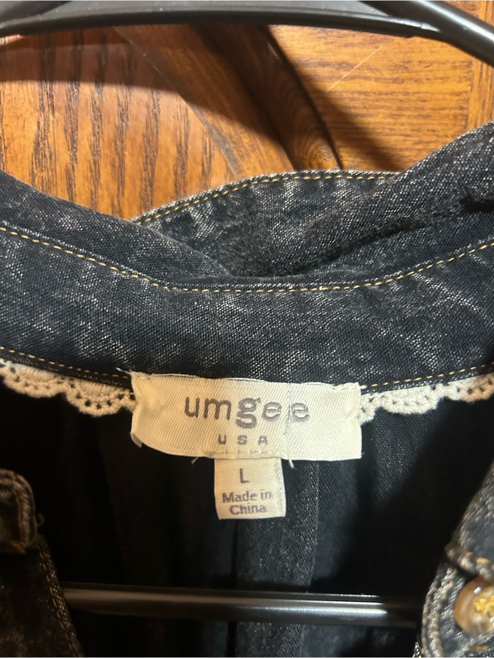 Umgee Black Dark Wash Denim Jeans with Contrast Stitching